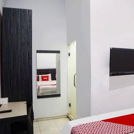 Super Oyo 91627 Wika Wiki Homestay Medan Ngoại thất bức ảnh