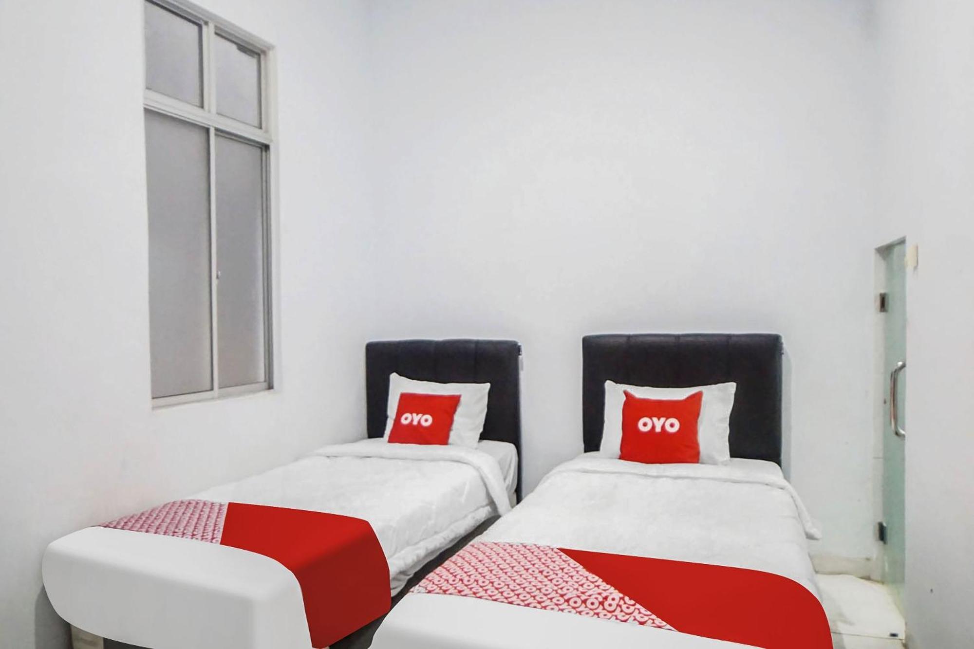 Super Oyo 91627 Wika Wiki Homestay Medan Ngoại thất bức ảnh