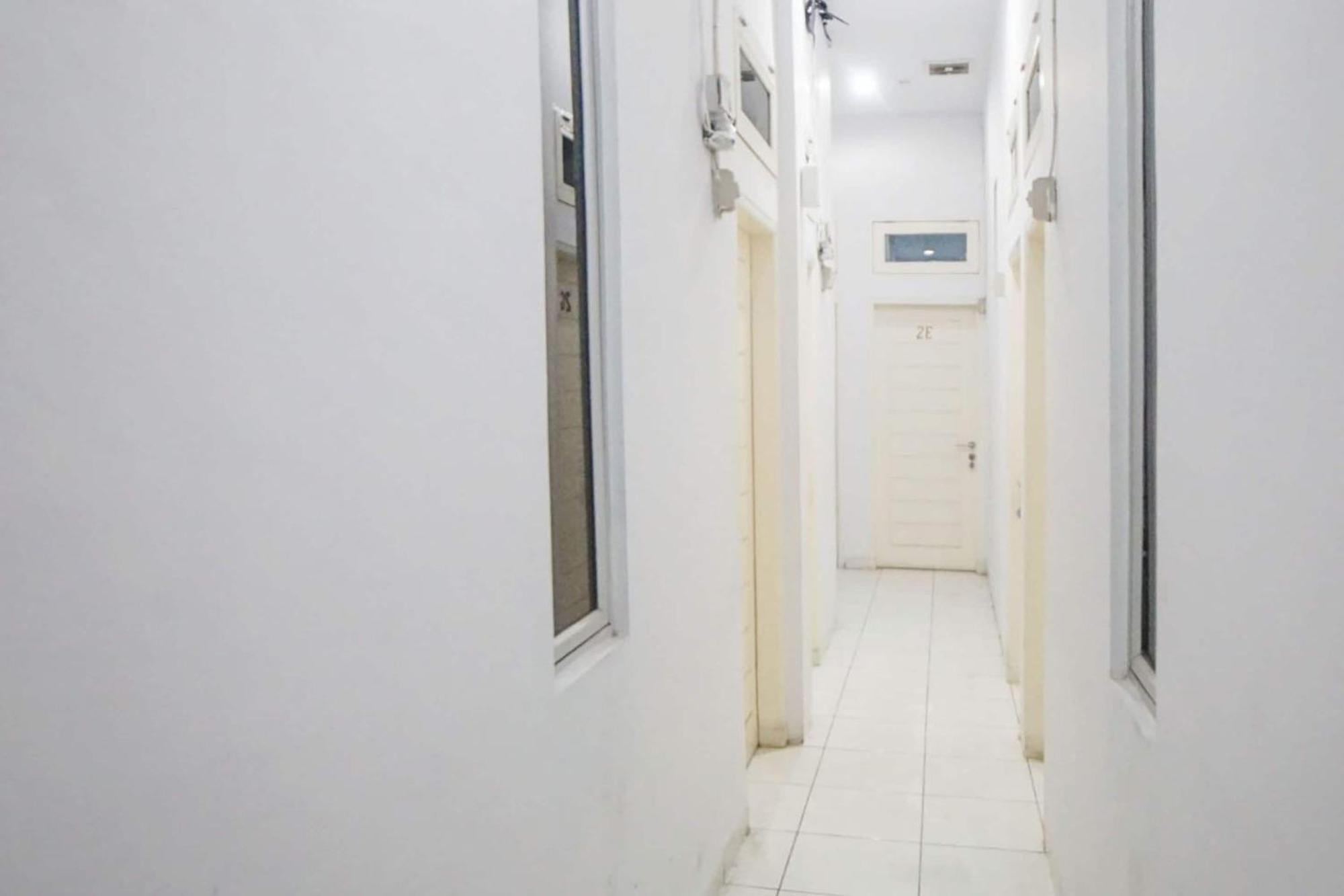 Super Oyo 91627 Wika Wiki Homestay Medan Ngoại thất bức ảnh