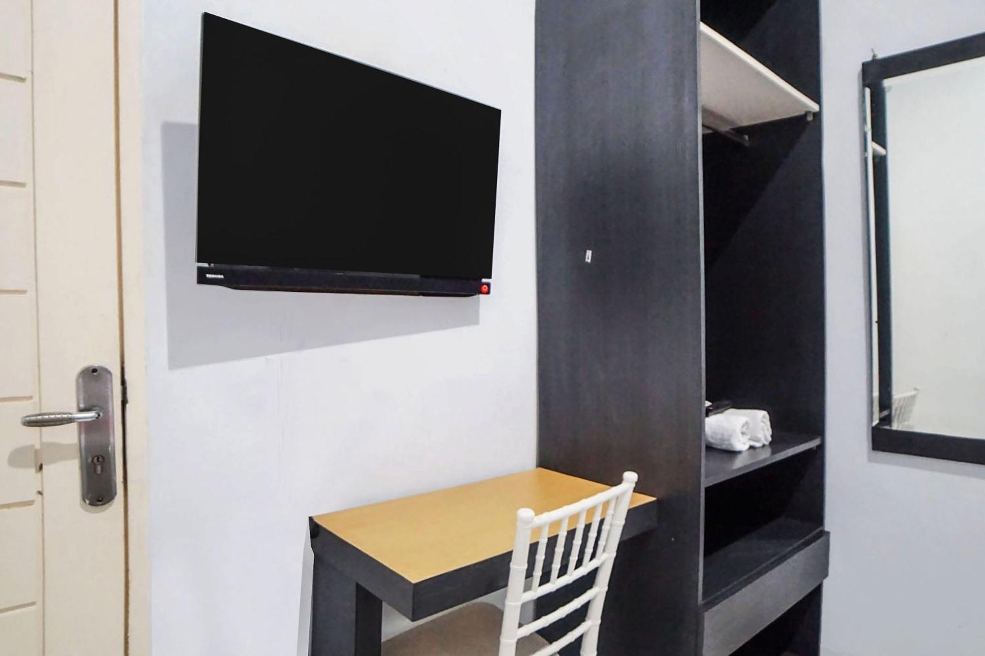 Super Oyo 91627 Wika Wiki Homestay Medan Ngoại thất bức ảnh